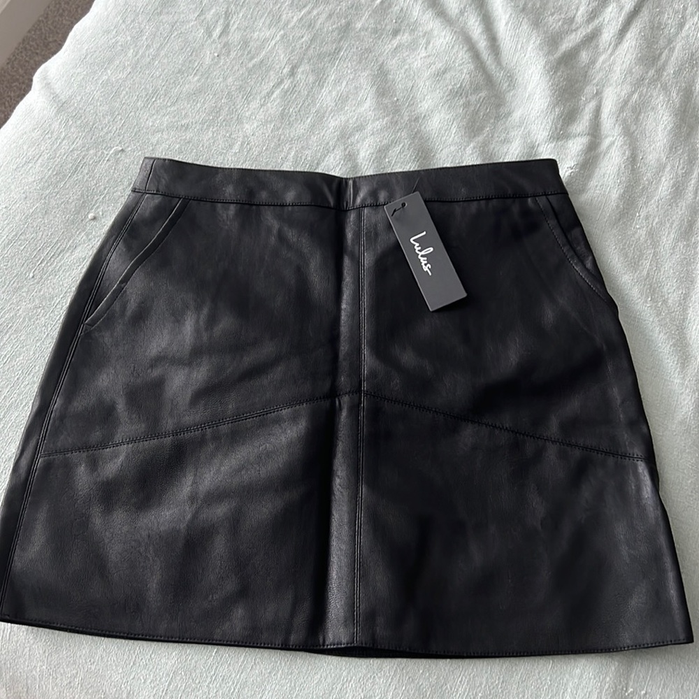 Lulus faux leather skirt